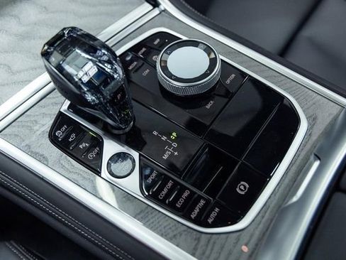 Certified 2025 BMW 840i xDrive AWD/4WD image 18