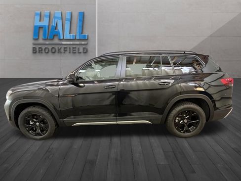 New 2026 Volkswagen Atlas Peak Edition AWD/4WD image 2