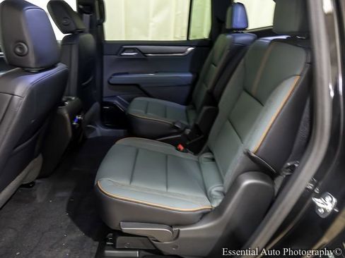 New 2026 GMC Acadia AT4 w/ Super Cruise Package AWD/4WD image 9