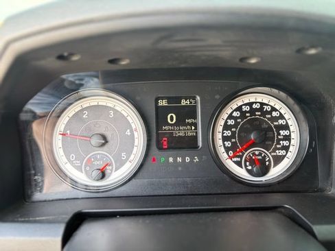 Used 2014 RAM 1500 Classic SLT AWD/4WD image 18