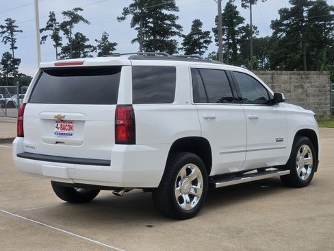 Used 2019 Chevrolet Tahoe LT w/ LT Signature Package RWD image 4