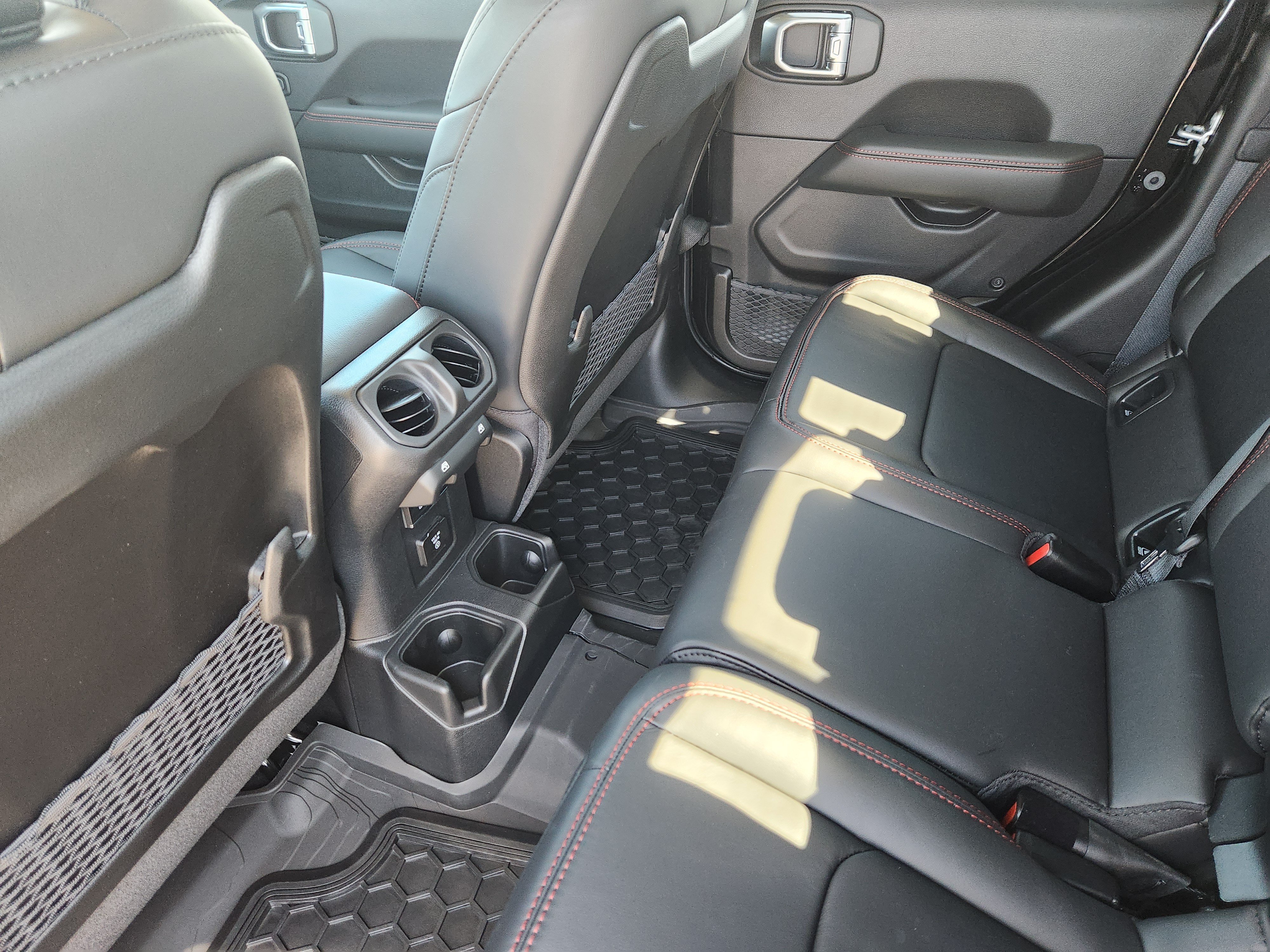 New 2026 Jeep Gladiator Rubicon AWD/4WD image 19