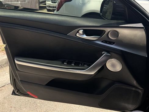 Used 2019 Kia Stinger GT1 AWD/4WD image 26