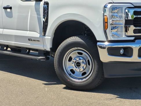 New 2026 Ford F350 XL w/ XL Chrome Package AWD/4WD image 2