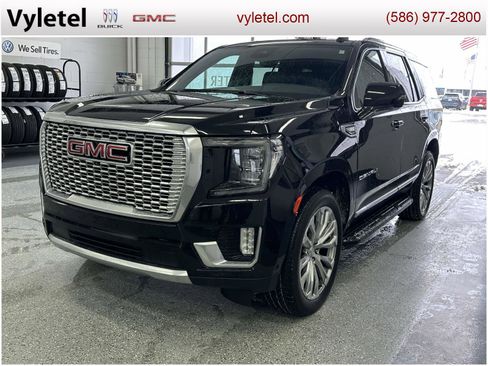 Used 2024 GMC Yukon Denali w/ Advanced Technology Package image 5