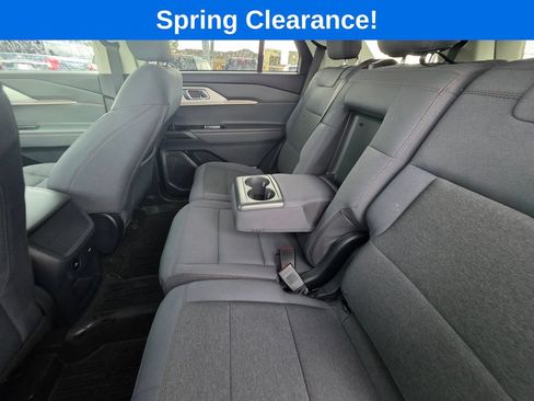 Used 2026 Ford Explorer Active AWD/4WD image 29