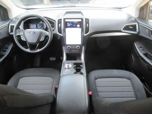 Used 2022 Ford Edge SE image 38