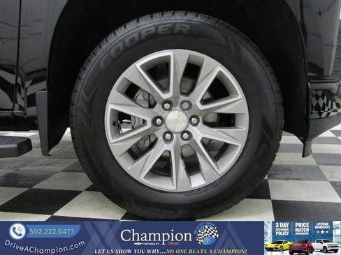 Used 2021 Chevrolet Silverado 1500 High Country image 3