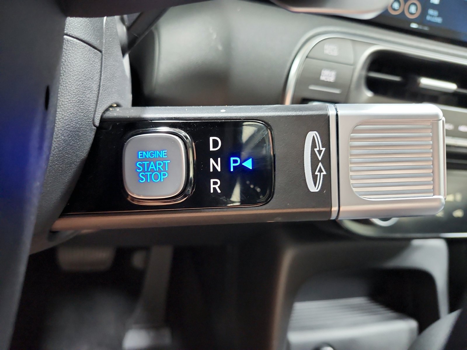 Used 2026 Hyundai Palisade SEL FWD image 26