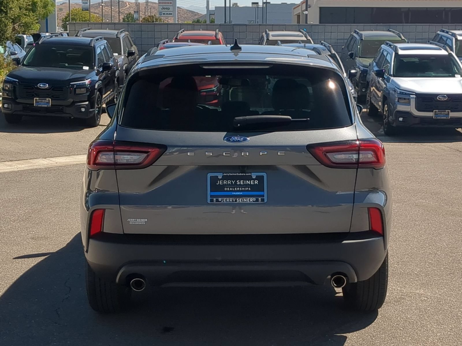 Used 2025 Ford Escape ST-Line FWD image 4