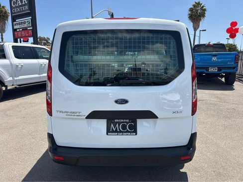 Used 2022 Ford Transit Connect XLT FWD image 12