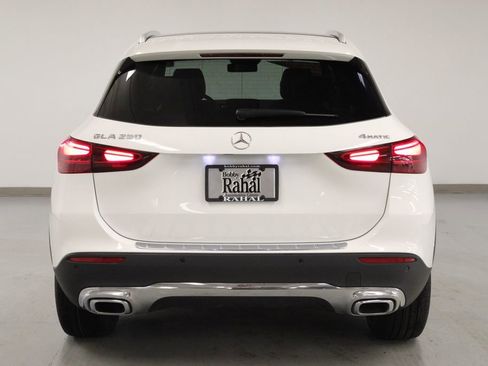 Certified 2025 Mercedes-Benz GLA 250 GLA 250 image 6