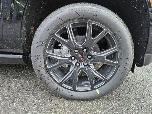 New 2026 GMC Yukon XL Denali w/ Sun & Power Step Package image 8