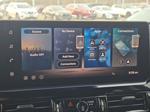 New 2026 Nissan Pathfinder Platinum AWD/4WD image 24