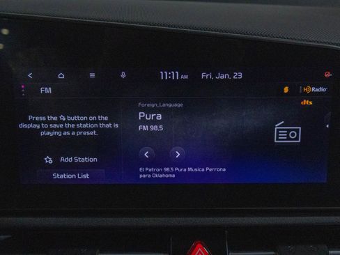 Used 2023 Kia Niro EX image 9