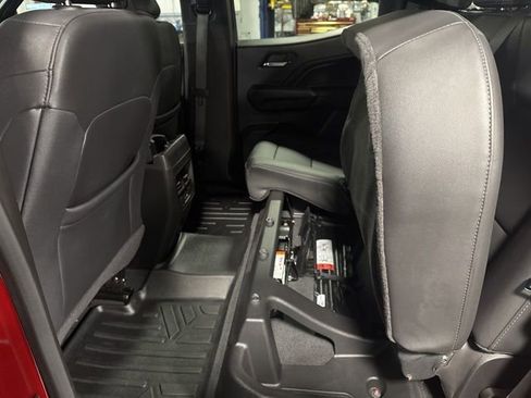 Used 2024 Chevrolet Colorado LT w/ LT Convenience Package III image 27