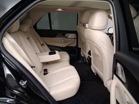Used 2024 Mercedes-Benz GLE 450e 4MATIC image 35