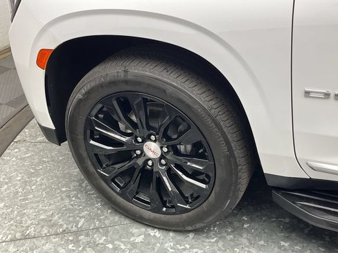 Certified 2023 GMC Yukon Denali AWD/4WD image 38