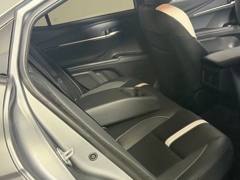 Used 2025 Toyota Camry SE w/ Convenience Package FWD image 29