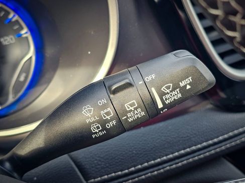 New 2026 Chrysler Pacifica Select image 15