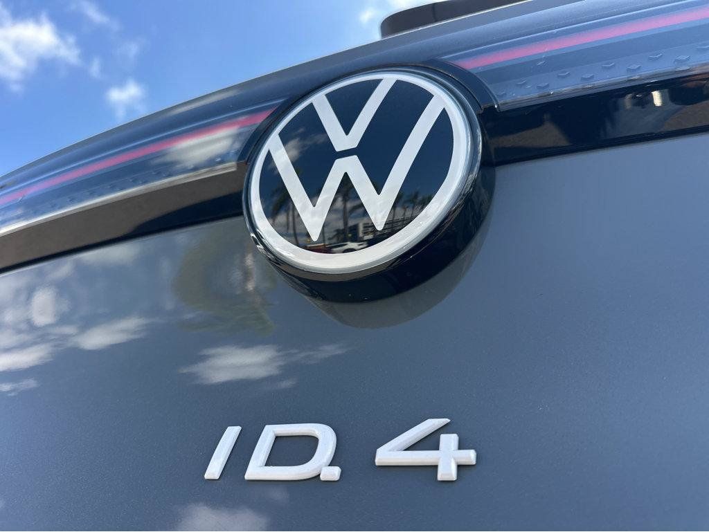 Used 2023 Volkswagen ID.4 Pro S RWD image 36