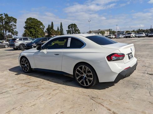 Used 2023 BMW 230i Coupe w/ Premium Package image 7