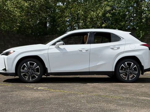 New 2026 Lexus UX 300h AWD image 7
