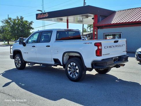 Used 2023 Chevrolet Silverado 2500 Custom w/ Custom Value Package image 26