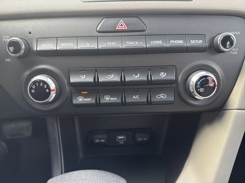 Certified 2022 Kia Sportage LX image 25