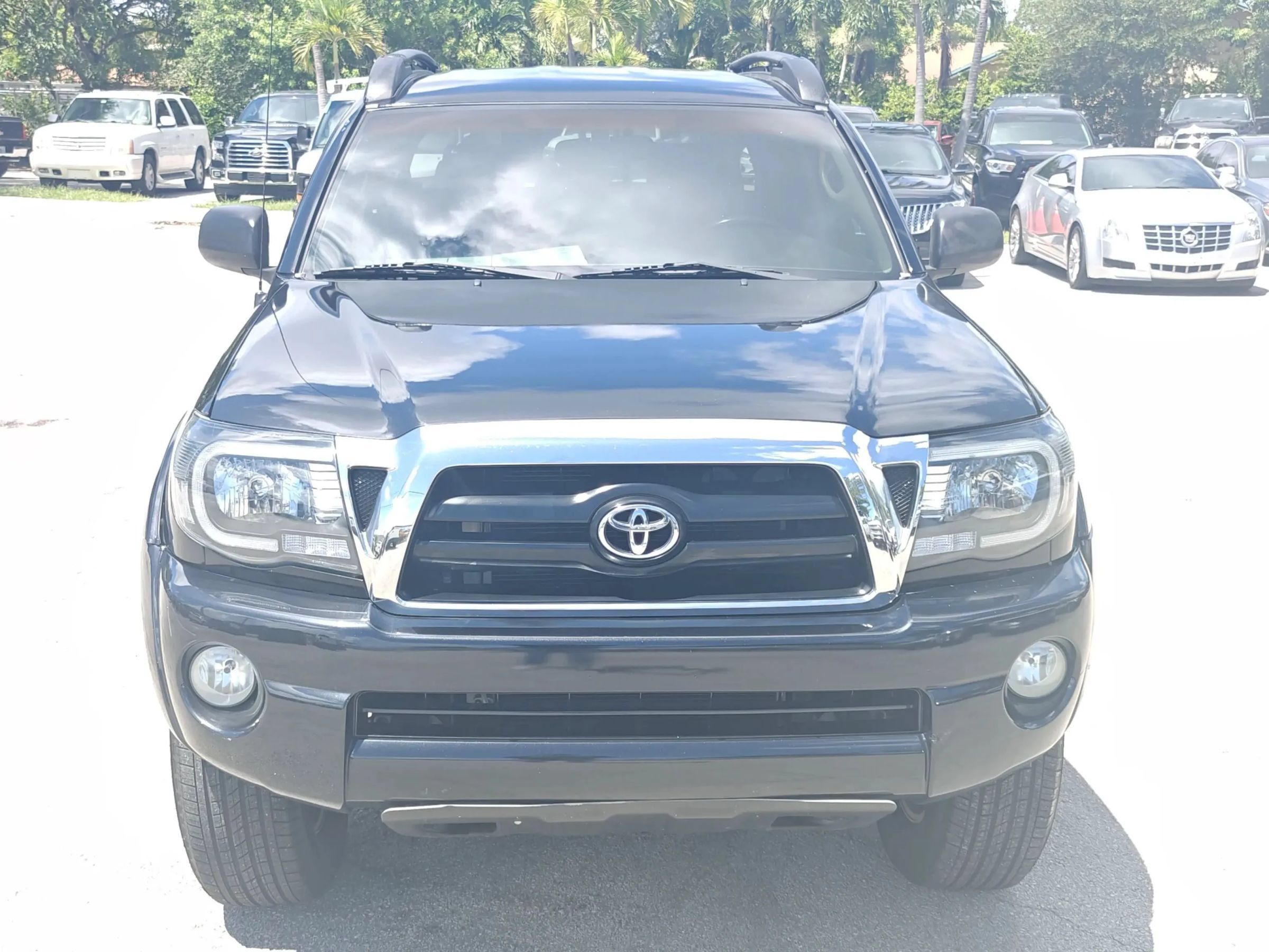 Used 2008 Toyota Tacoma PreRunner w/ SR5 Pkg #2 RWD image 2