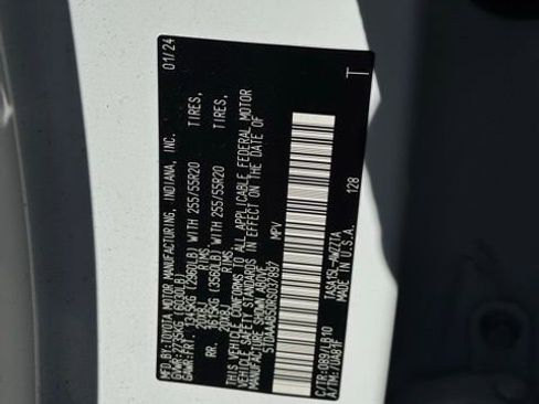 Used 2024 Toyota Grand Highlander Platinum image 9