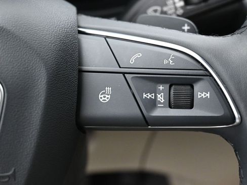 Used 2022 Audi Q5 2.0T Prestige w/ Prestige Package image 19