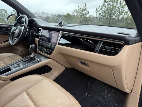 Used 2021 Porsche Macan S image 23