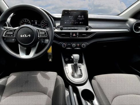 Used 2024 Kia Forte LXS FWD image 7