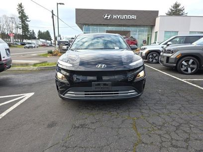 Certified 2023 Hyundai Kona SE w/ Cargo Package