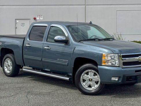 Used 2011 Chevrolet Silverado 1500 LTZ w/ LTZ Plus Package AWD/4WD image 8