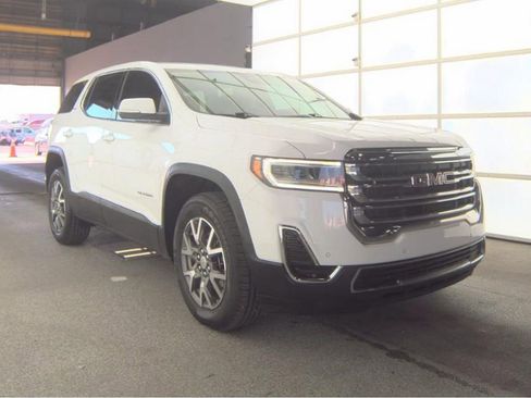 Used 2022 GMC Acadia SLE image 4