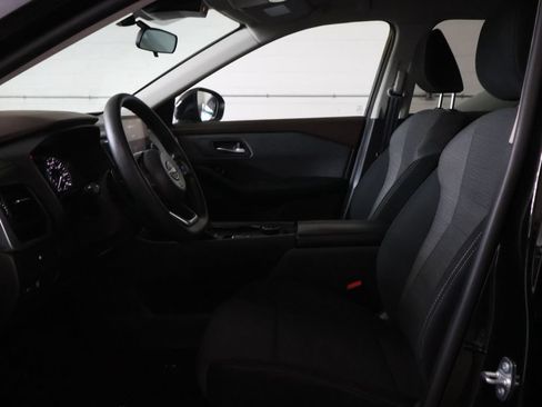 Used 2023 Nissan Rogue SV AWD/4WD image 16