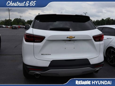 Used 2023 Chevrolet Blazer LT w/ Convenience Package FWD image 16