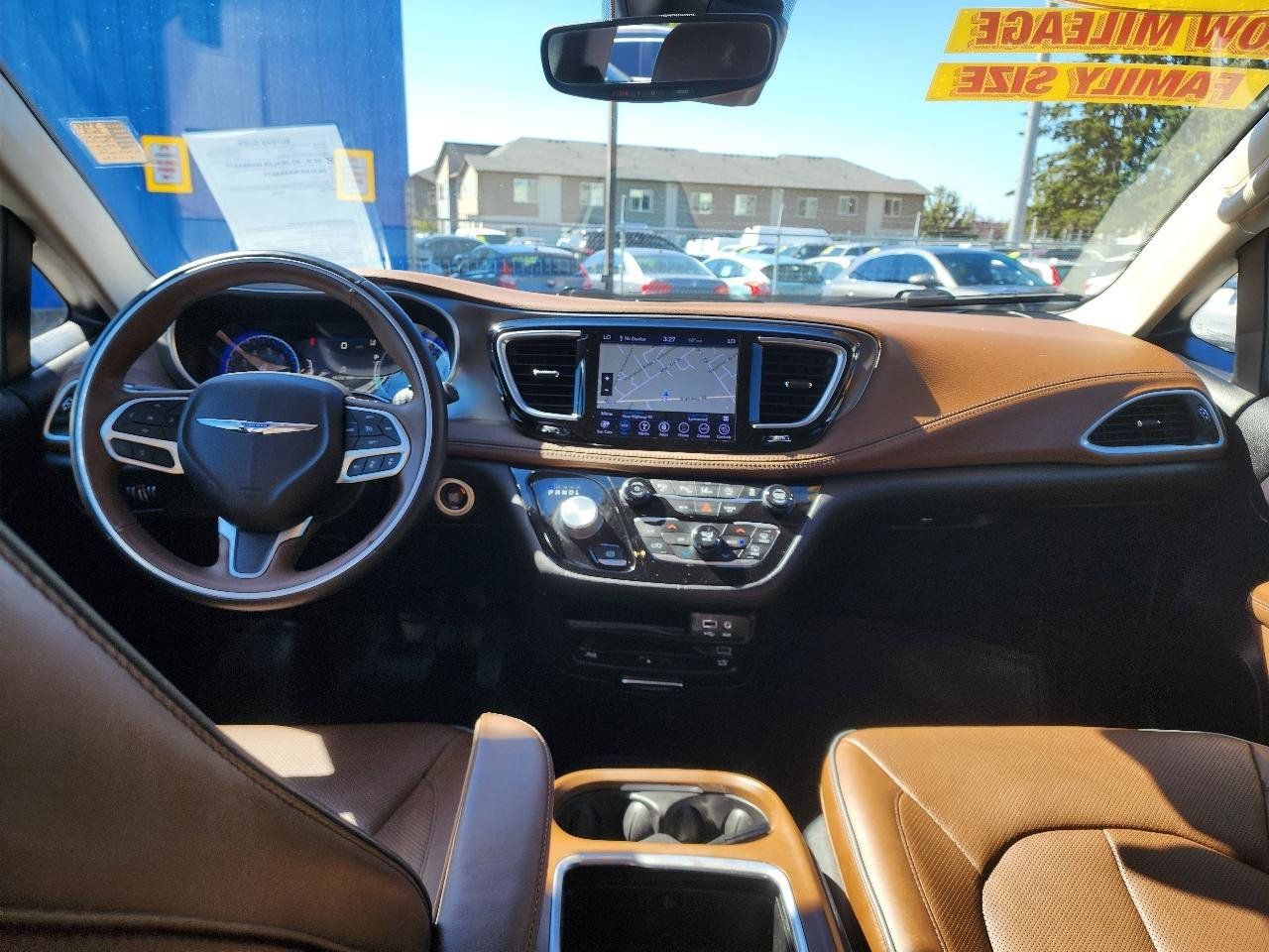 Used 2018 Chrysler Pacifica Limited w/ Advanced Safetytec Group FWD image 17