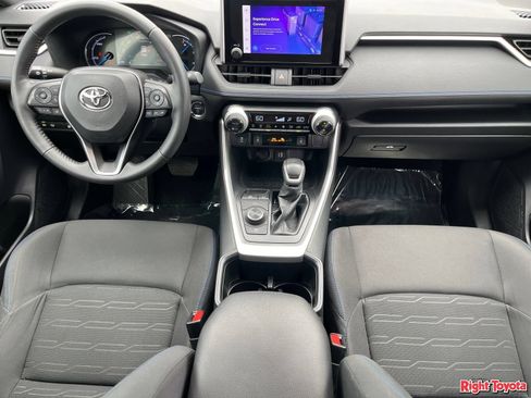 Certified 2023 Toyota RAV4 SE w/ Convenience Package AWD/4WD image 17