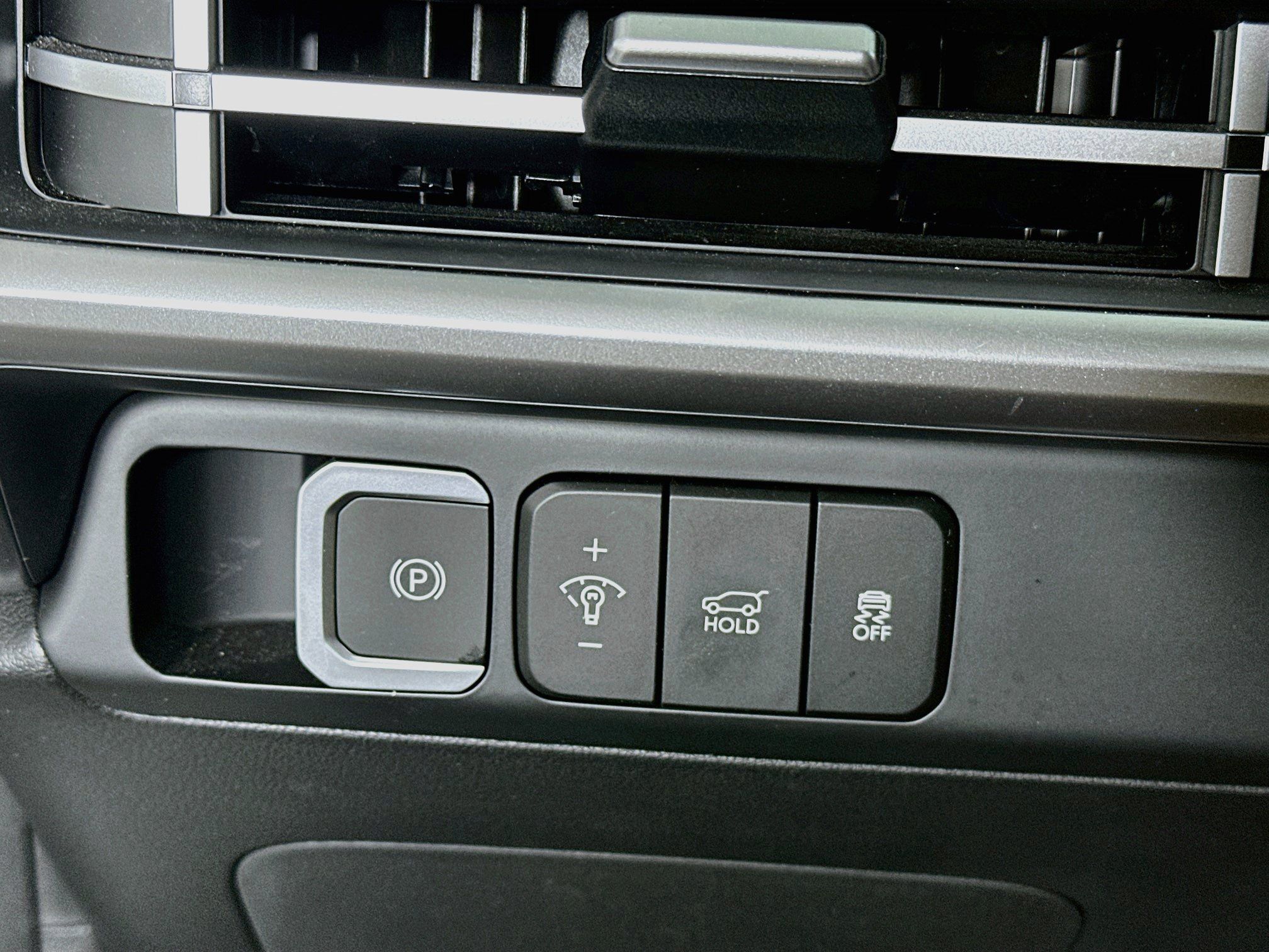 Used 2026 Hyundai Santa Fe SEL FWD image 17