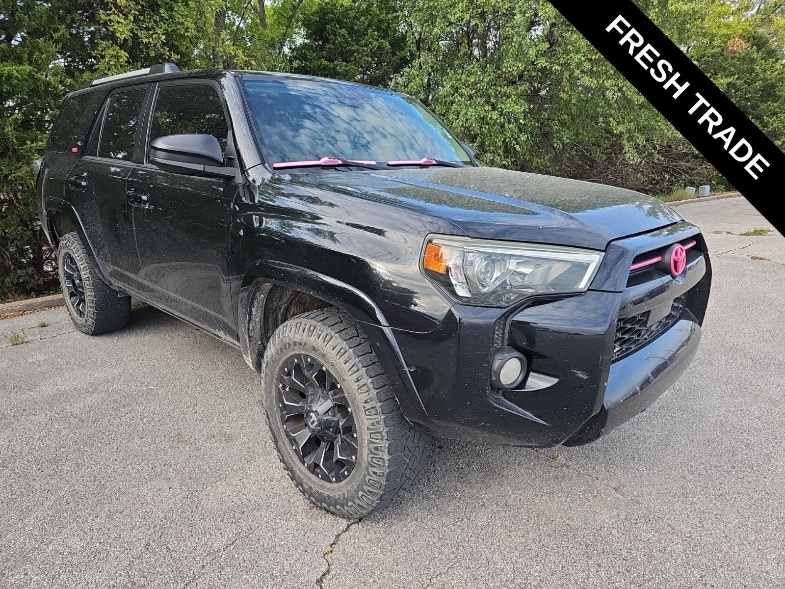 Used 2020 Toyota 4Runner SR5 RWD image 1