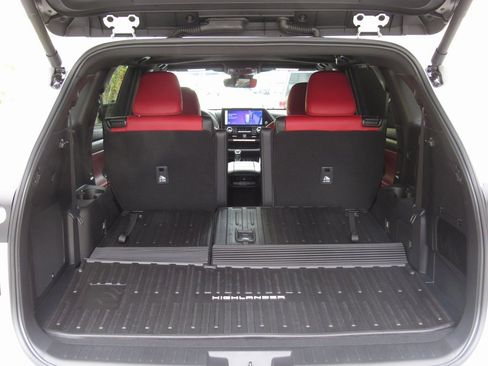 New 2025 Toyota Highlander XSE image 23