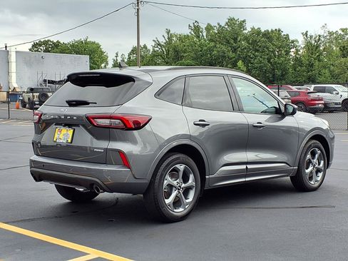 Used 2023 Ford Escape ST-Line Select w/ Tech Pack #1 AWD/4WD image 2