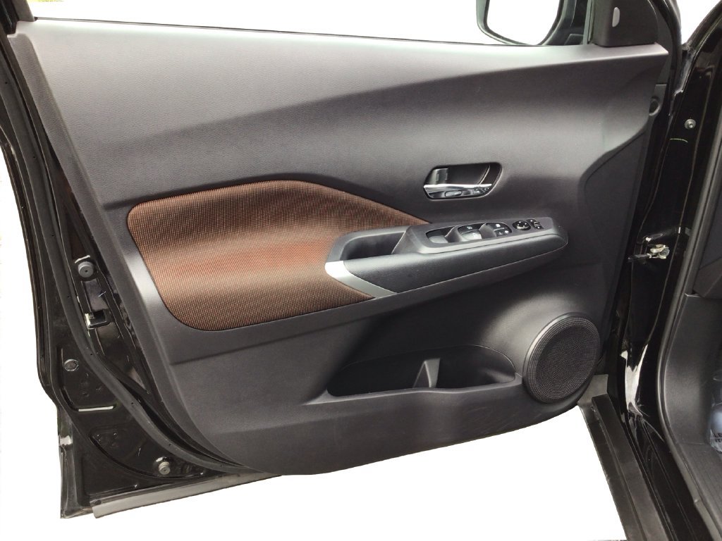 Used 2024 Nissan Kicks SR FWD image 20