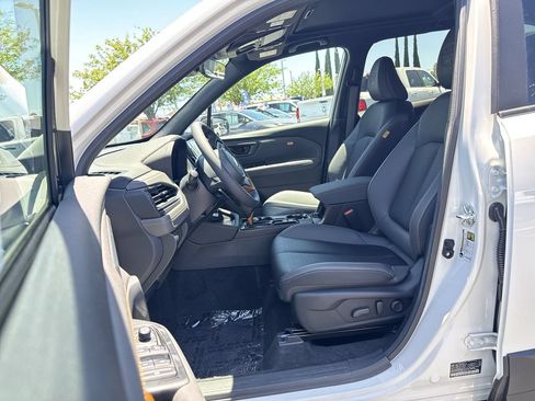 New 2026 Subaru Forester Wilderness AWD/4WD image 13