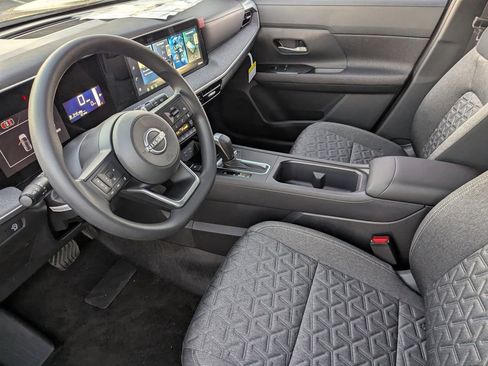 New 2026 Nissan Kicks SV FWD image 8