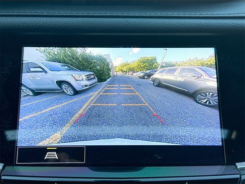 Used 2021 Cadillac XT6 Premium Luxury image 15