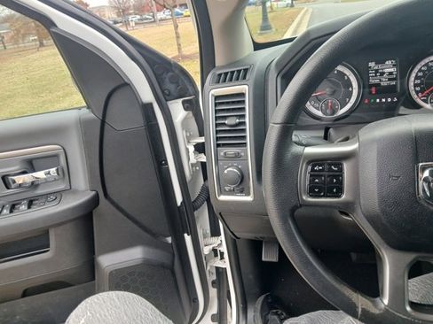 Used 2024 RAM 1500 Classic SLT image 24